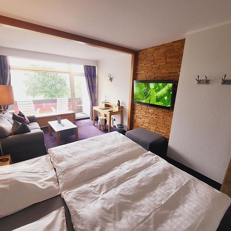 Berghotel Habbel Und Die Welt Kann Warten Cobbenrode Eksteriør billede